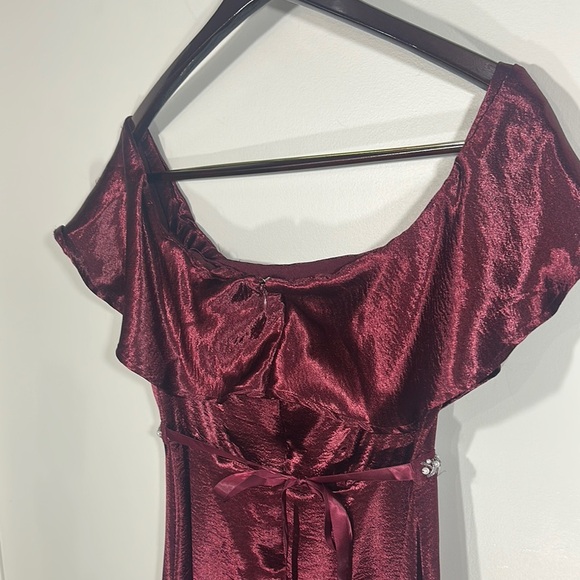 Altar'd State Red Flutter Sleeve Off-the-Shoulder floor length gown beaded belt - Picture 4 of 6